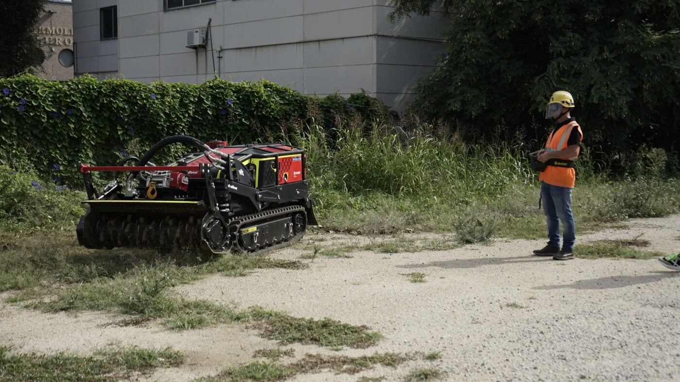 curso robot desbrozadora forestal